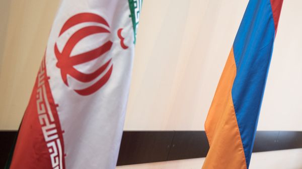 Флаги Армении и Ирана - Sputnik Армения