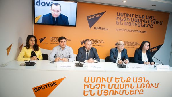 Арман Гукасян, Айк Бабуханян, Татул Манасерян и Цовинар Костанян - Sputnik Армения