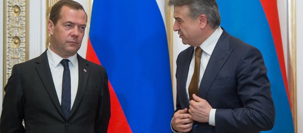Дмитрий Медведев и Карен Карапетян - Sputnik Արմենիա