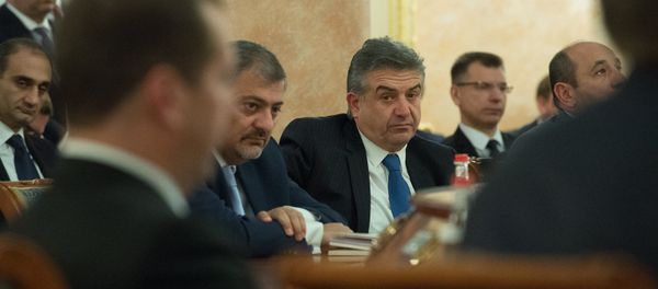 Евразийский межправительственный совет. Карен Карапетян и Ваче Габриелян - Sputnik Армения
