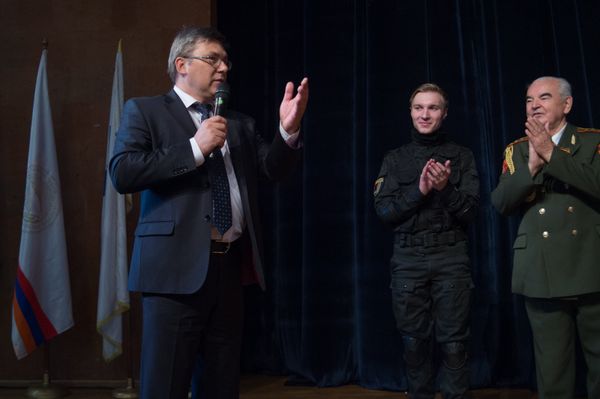 Ансамбль песни и пляски Российской армии имени А. В. Александрова выступил в Ереване - Sputnik Армения