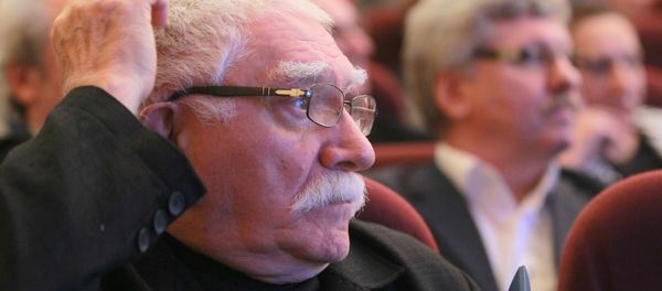 Актер, художественный руководитель Московского драматического театра под руководством А.Джигарханяна Армен Джигарханян Актер, художественный руководитель Московского драматического театра под руководством А.Джигарханяна Армен Джигарханян - Sputnik Армения