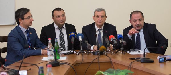 П/к Парламентской Ассамблеи Черноморского Экономического Сотрудничества. Геворг Георгисян, Ваге Энфиаджян, Гагик Минасян и Агван Варданян - Sputnik Արմենիա