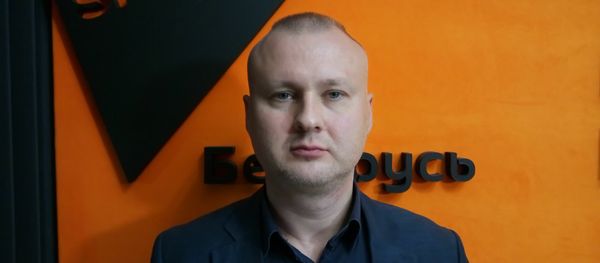 Российский эксперт-политолог, кандидат философских наук Владимир Киреев - Sputnik Армения
