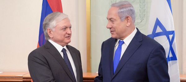 Встреча МИД Армении Эдварда Налбандяна с премьер-министром Израиля Бениамином Нетаньяху Встреча МИД Армении Эдварда Налбандяна с премьер-министром Израиля Бениамином Нетаньяху - Sputnik Армения