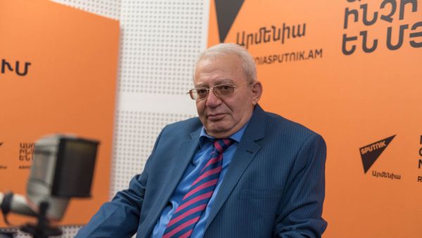 Грач Берберян - Sputnik Արմենիա