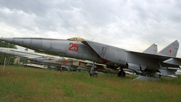 Советский одноместный сверхзвуковой высотный перехватчик МиГ-25 - Sputnik Армения