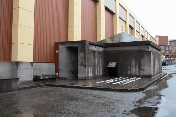 Гробница эпохи Урарту в ТЦ Yerevan Mall: чего ереванцы не знают о своем городе - Sputnik Армения