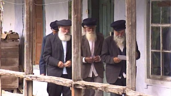 В армянском селе Фиолетово русские христиане верят в Бога без икон и священников - Sputnik Արմենիա