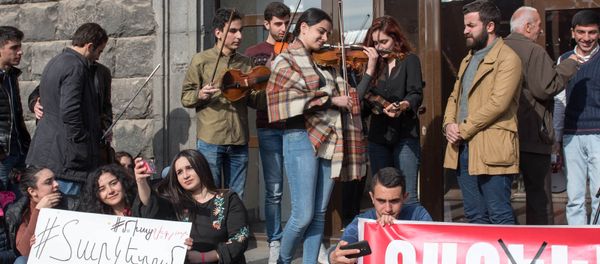 Голодовка студентов против отмены отсрочки от армии - Sputnik Արմենիա