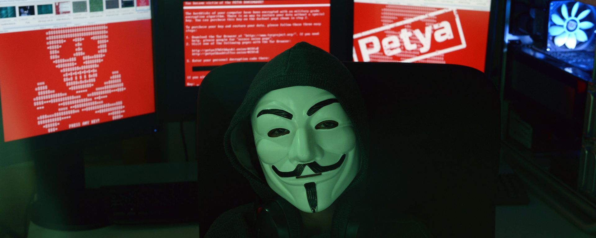 Вирус-вымогатель атаковал IT-системы компаний в разных странах - Sputnik Армения, 1920, 05.11.2021