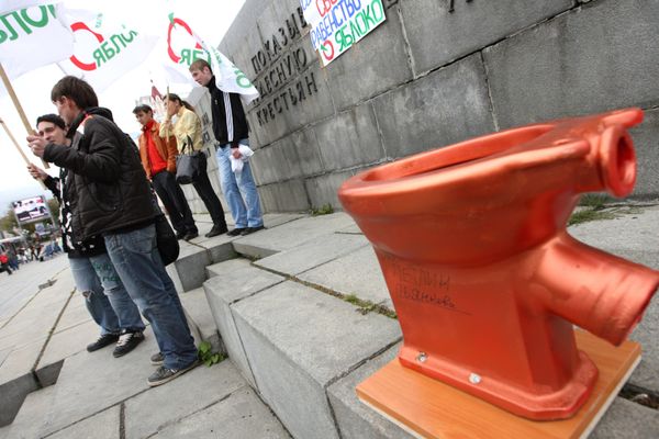 «Հարկերի նվազեցում» կարգախոսով բողոքի ակցիա «Հարկերի նվազեցում» կարգախոսով բողոքի ակցիա - Sputnik Արմենիա