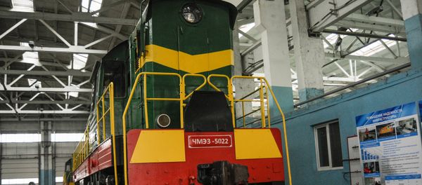 Отремонтированный тепловоз введен в эксплуатацию Отремонтированный тепловоз введен в эксплуатацию - Sputnik Армения