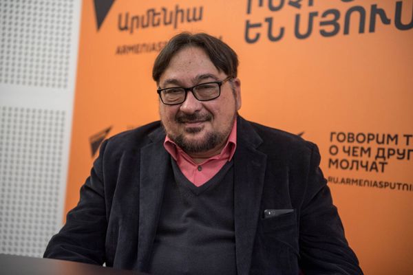 Жирайр Папазян - Sputnik Արմենիա