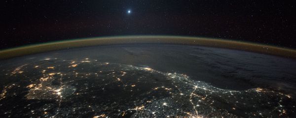 Снимок планеты, полученное с Международной космической станции. Архивное фото. Снимок планеты, полученное с Международной космической станции. Архивное фото. - Sputnik Армения