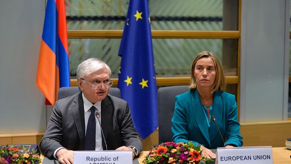 Армения подписала соглашение о всеобъемлющем и расширенном партнерстве с ЕС Армения подписала соглашение о всеобъемлющем и расширенном партнерстве с ЕС - Sputnik Армения