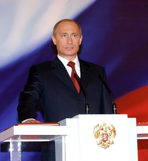 Официальное вступление в должность президента России Владимира Путина, 2004 год - Sputnik Армения