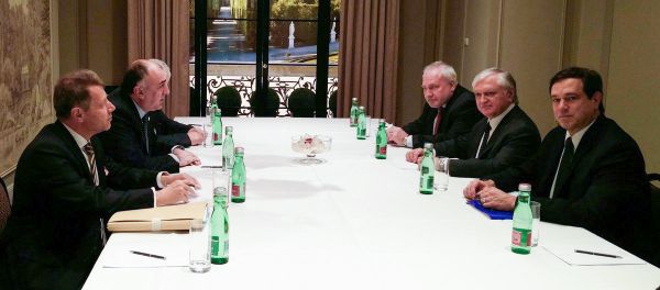 Встреча глав МИД Армении Э.Налбандяна и Азербайджана Э.Мамедъярова /6 декабря 2017г/. Вена, Австрия - Sputnik Արմենիա