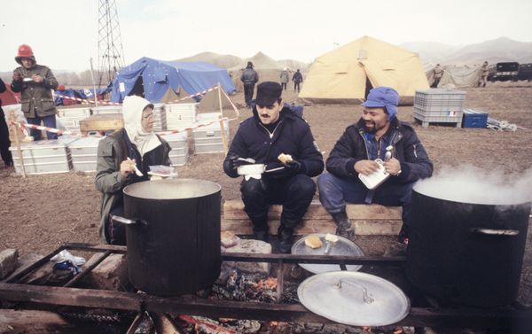 Ликвидация последствий землетрясения в Армении. Декабрь 1988 года. Лагерь спасателей из Франции в городе Спитак. - Sputnik Армения