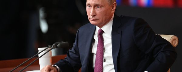 Ежегодная большая пресс-конференция президента РФ Владимира Путина Ежегодная большая пресс-конференция президента РФ Владимира Путина - Sputnik Армения
