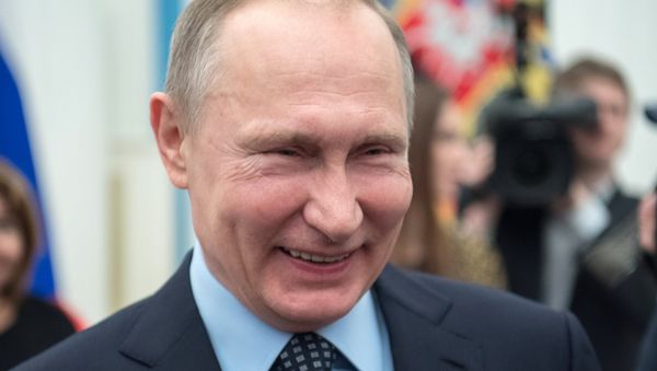 Президент РФ Владимир Путин - Sputnik Армения