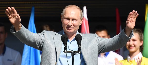 Президент РФ Владимир Путин - Sputnik Армения