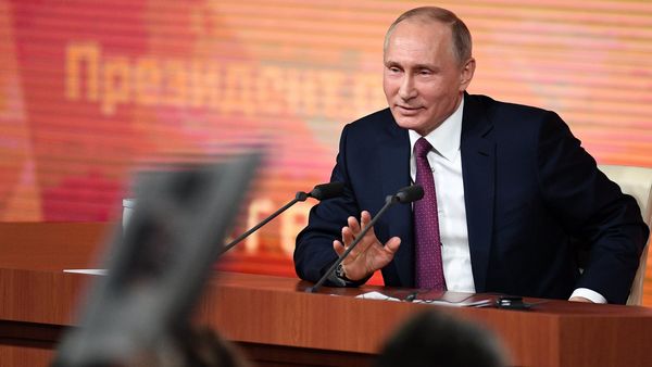 Ежегодная большая пресс-конференция президента РФ Владимира Путина Ежегодная большая пресс-конференция президента РФ Владимира Путина - Sputnik Армения