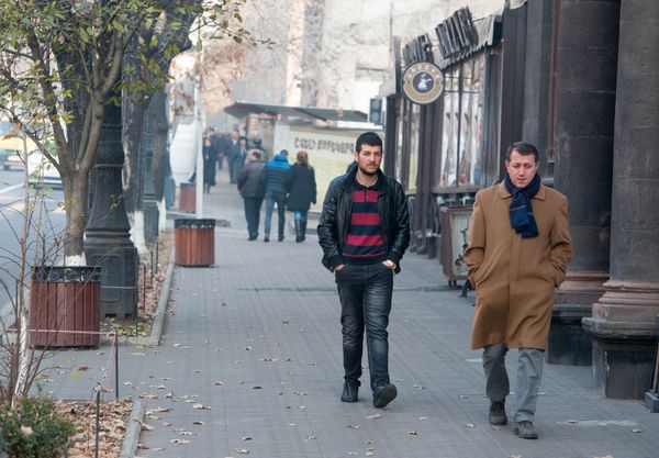 Пашиняна уважаю, но Ереван дороже: Месчян рассказал о французских планах на город Пашиняна уважаю, но Ереван дороже: Месчян рассказал о французских планах на город - Sputnik Армения