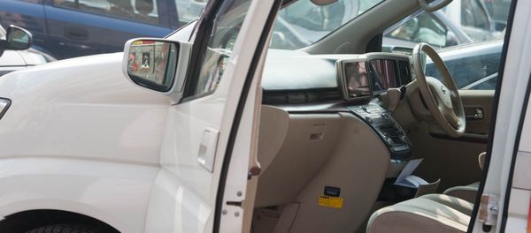 Праворульный автомобиль Праворульный автомобиль - Sputnik Армения