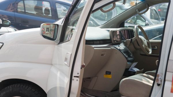 Праворульный автомобиль - Sputnik Армения