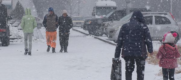 Прохожие в Гюмри - Sputnik Արմենիա