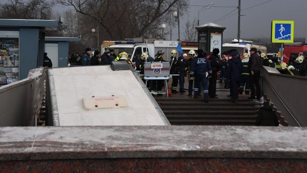 На западе Москвы автобус въехал в подземный переход - Sputnik Армения