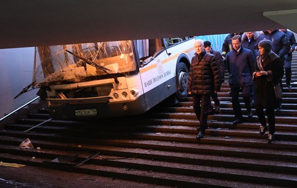 На западе Москвы автобус въехал в подземный переход - Sputnik Армения