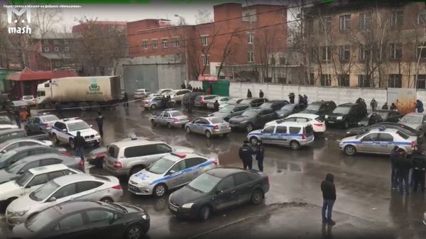 Ситуация на фабрике Меньшевик в Москве - Sputnik Армения