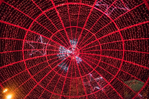 В 19։30 по столичному времени состоялось торжественное включение иллюминации Еревана. В 19։30 по столичному времени состоялось торжественное включение иллюминации Еревана. - Sputnik Армения
