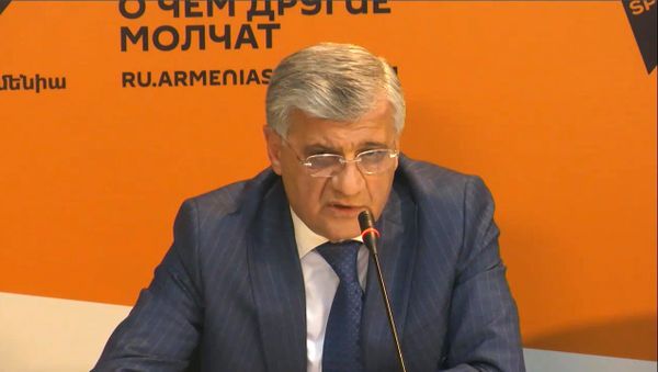 ՀՀ ԿԱ քաղաքաշինության պետական կոմիտեի նախագահի տեղակալ Արմեն Ղուլարյանի ասուլիսը - Sputnik Արմենիա